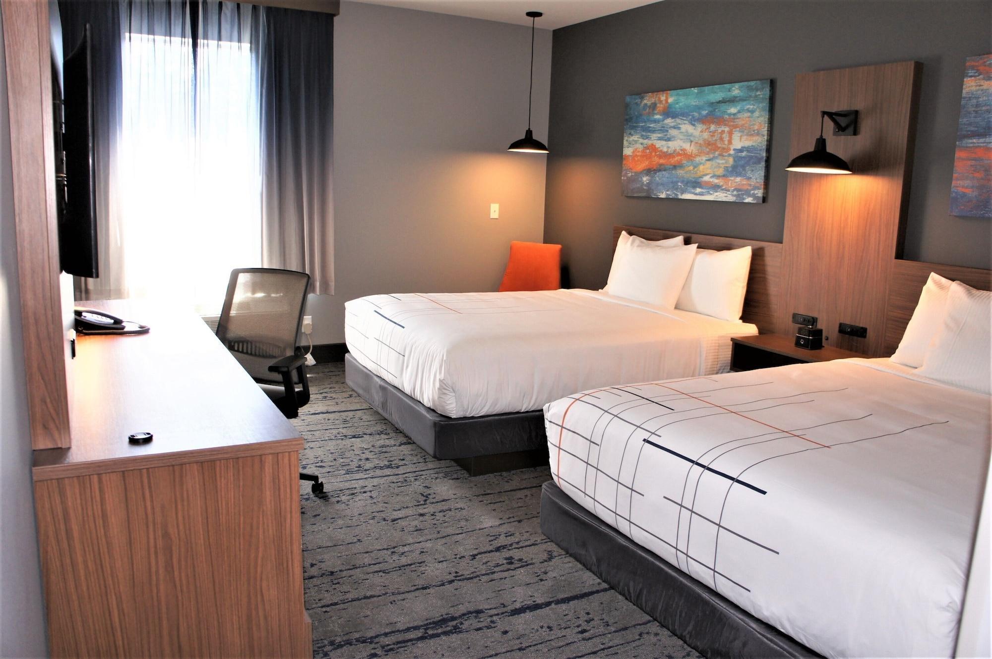 La Quinta Inn & Suites By Wyndham メリーズヴィル エクステリア 写真
