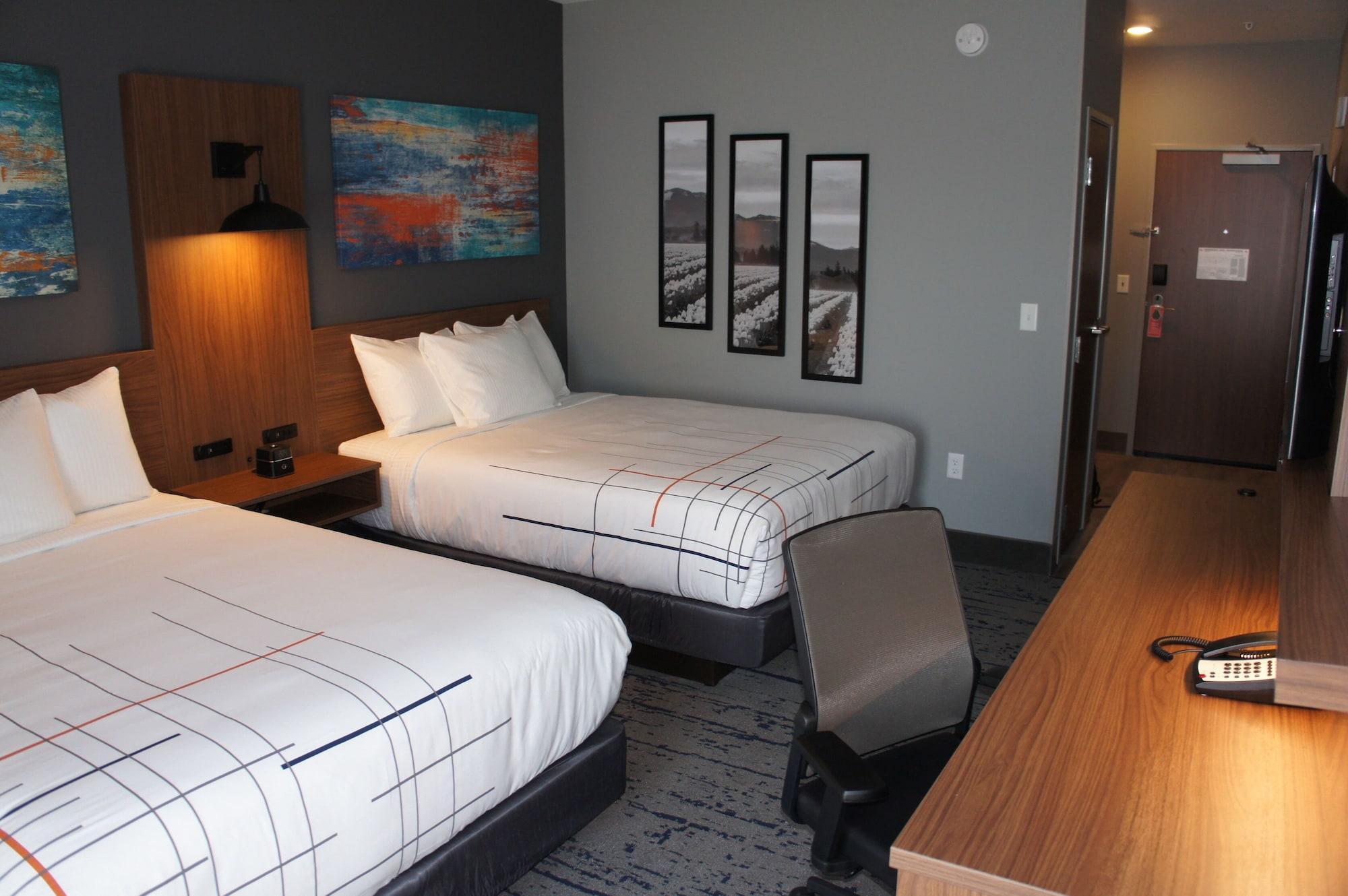 La Quinta Inn & Suites By Wyndham メリーズヴィル エクステリア 写真